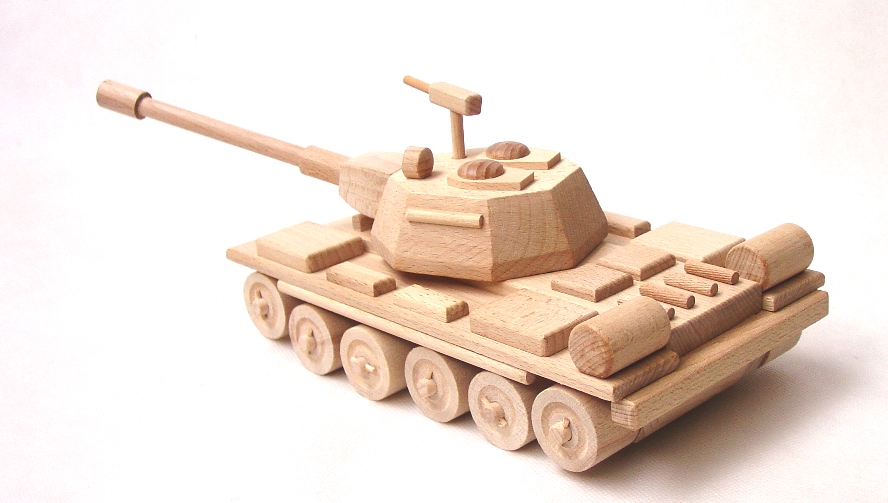 Drevený tank ruský