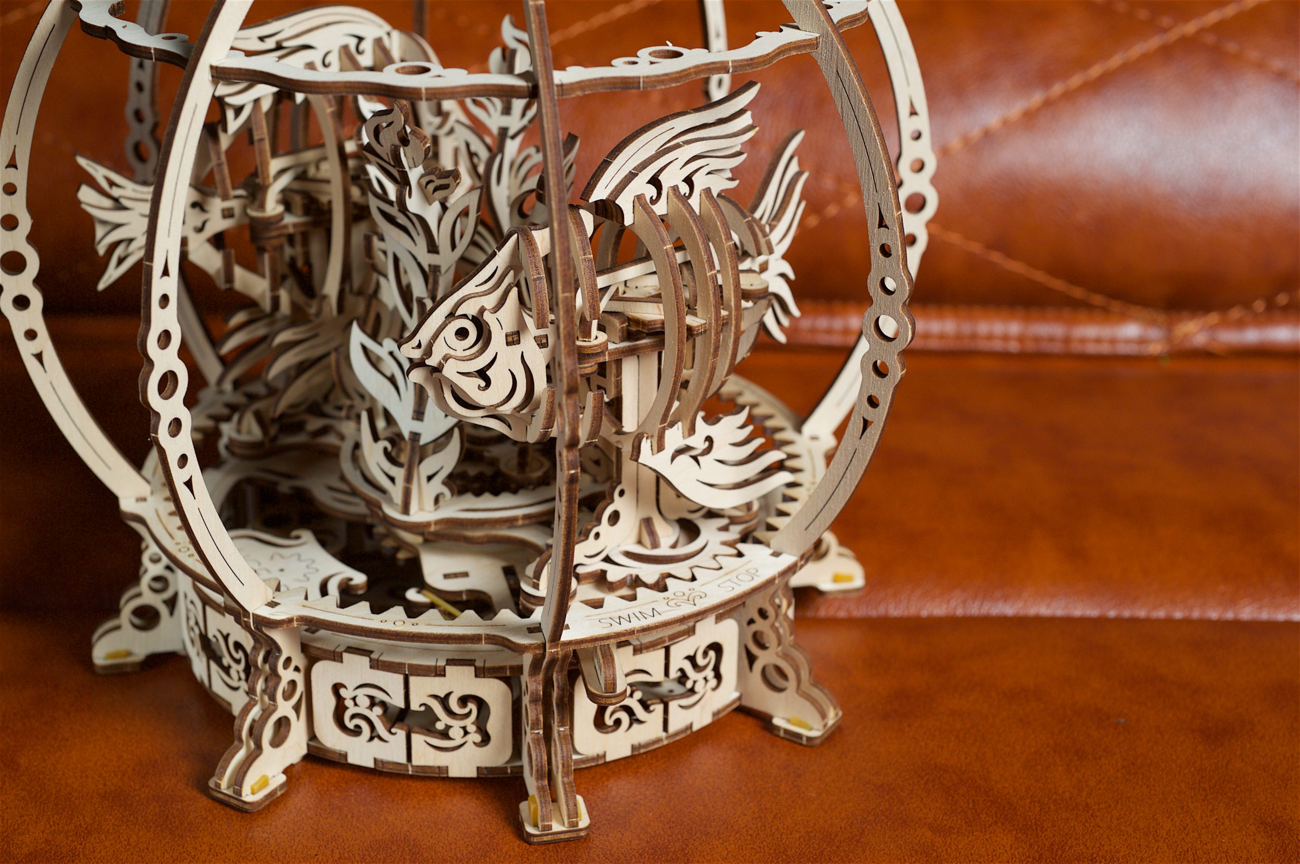 Ugears 3D drevené mechanické puzzle Mechanické akvárium