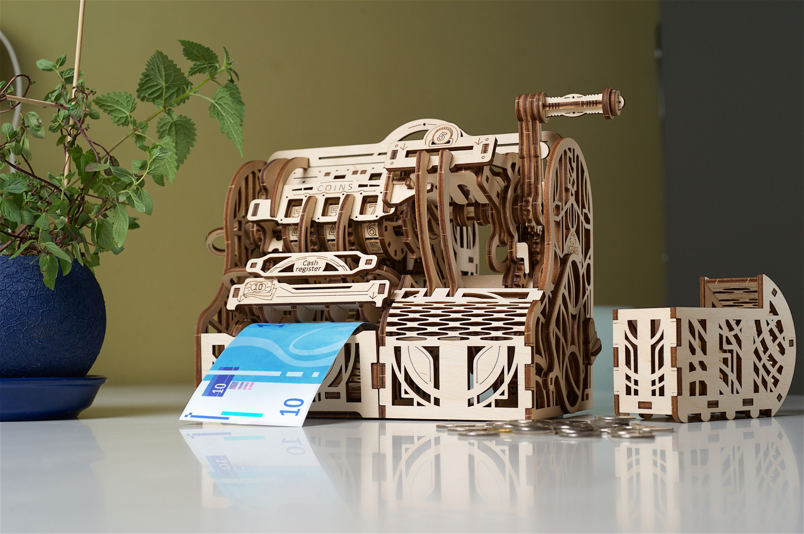 Ugears Drevená stavebnica 3D mechanické Puzzle Pokladňa