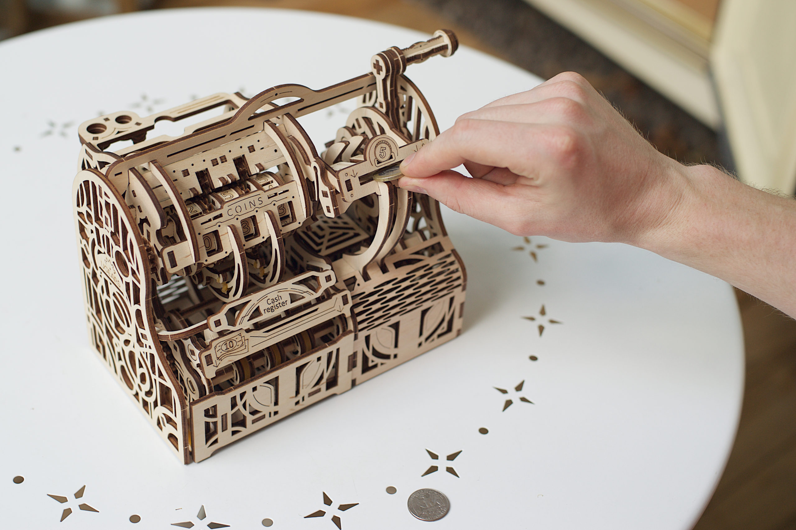 Ugears Drevená stavebnica 3D mechanické Puzzle Pokladňa