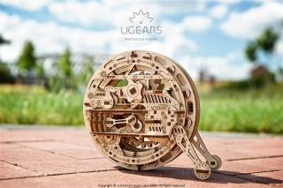 Ugears Drevená stavebnica 3D mechanické Puzzle Monowheel